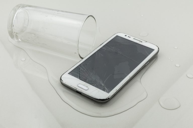 How to Get Water Out of Your Phone? - SellCell.com Blog